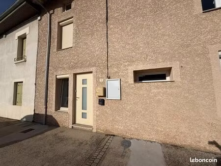 studio 2 pièces 25 m²