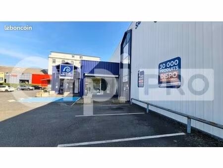 local commercial 1 661 m²