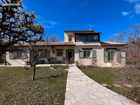 très belle villa individuelle - 4 chambres terrain 2001 m²