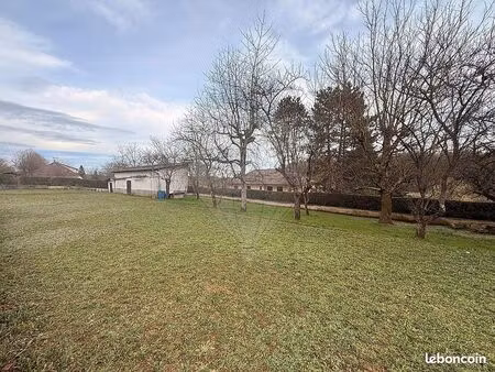 terrain 670 m² tremoins