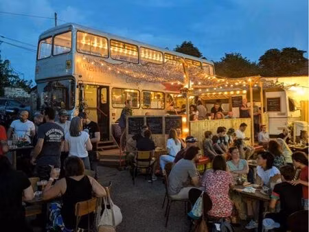 fond de commerce bus bar et caravane food truck