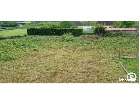 terrain 1747 m² malay-le-petit