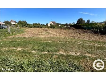 terrain 851 m² malay-le-petit