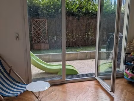 apt t3 52 m2 avec jardin privatif meuble