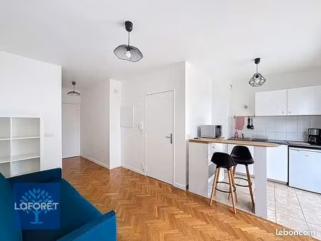 studio 1 pièce 25 m²