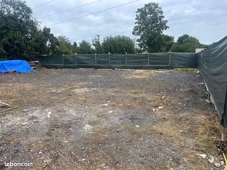 terrain location pour stockage
