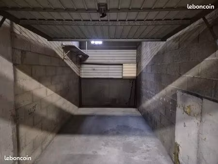 box fermé en sous-sol – résidence récente et sécurisée – corbeil-essonnes