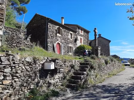 maison de village 2 pièces