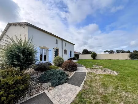 vente longère et corps de ferme au puy-saint-bonnet (49300) : à vendre / 117m² le puy-sain