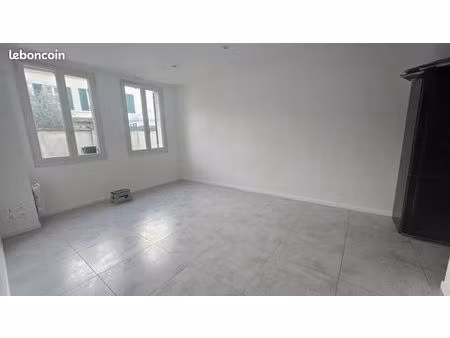 studio 1 pièce 26 m²