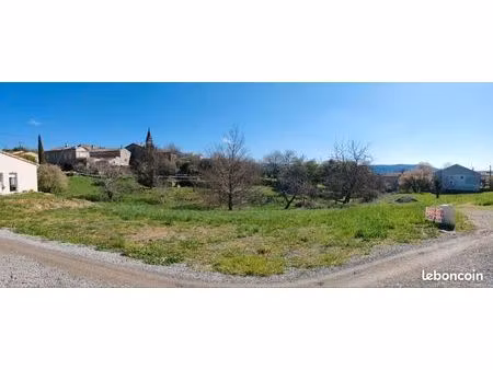 terrain saint-privat 775m2