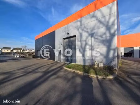 local d'activité 332 m²