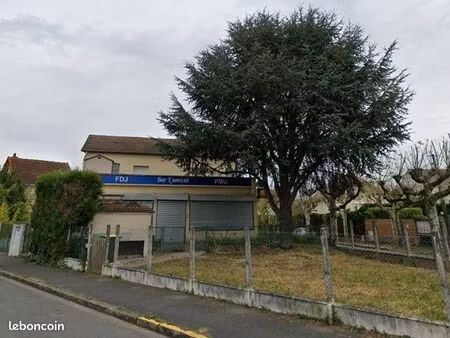 local commercial 136 m² morsang-sur-orge