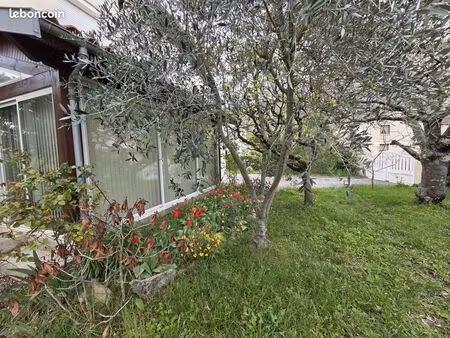 villa 4 pièces 95 m²