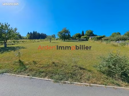 terrain 1580 m² chateau porcien