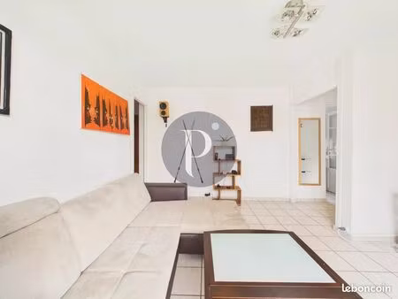 appartement 3 pièces 55 m²