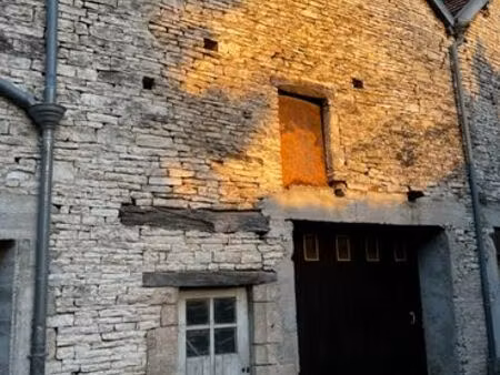 garage / grange : fort potentiel