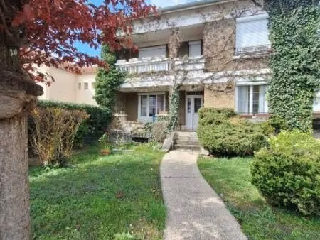 maison 6 pièces 158 m²