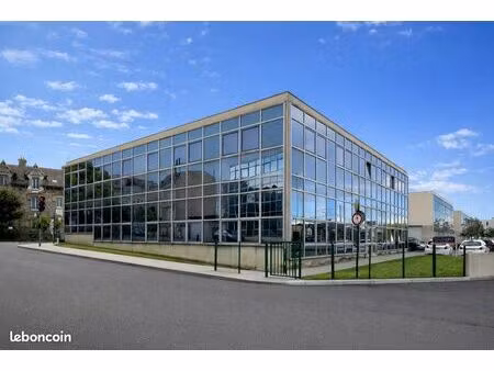 à louer : bureaux à partir de 12 5 m² – pépinière d’entreprises le tremplin val parisis à 