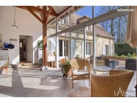 maison 7 pièces 211 m²