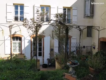 maison 20 pièces 478 m²