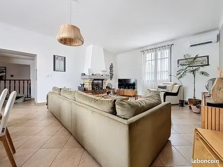 maison de ville 8 pièces 230 m²