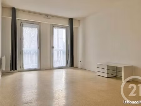 appartement 1 pièce 28 m²