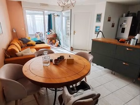 t2 rénové+ loggia + garage