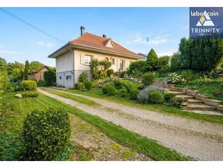 maison 6 pièces 136 m²