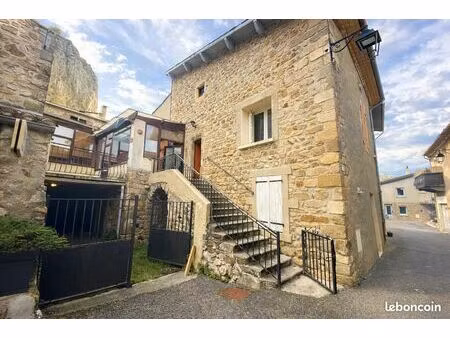 maison de rue avec dépendances  soyons