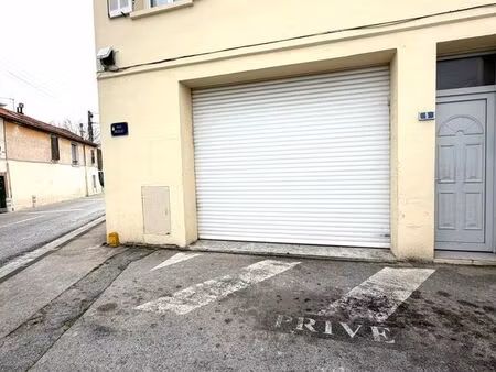 local commercial  atelier 48 m² toulon