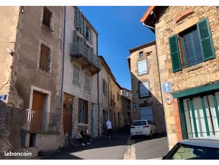 vertaizon centre t3 2 chambres .clim réversible neuve