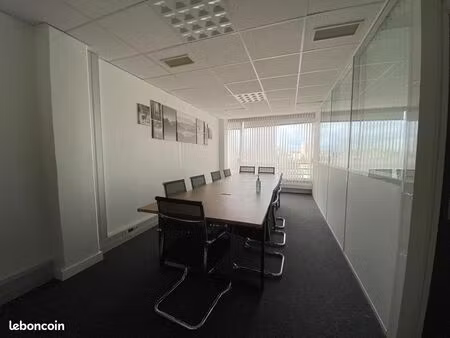 bureaux 156 m²
