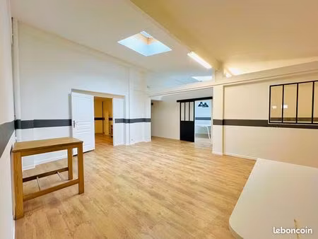 local commercial 143 m² bobigny