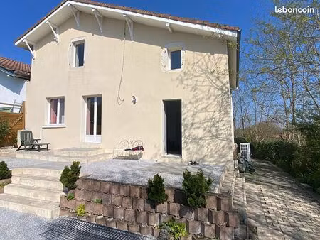 maison 7 pièces 148 m²