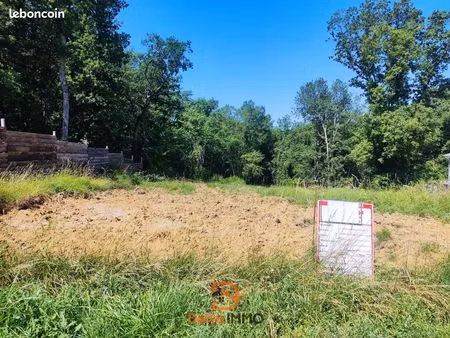 terrain 1748 m² montdurausse