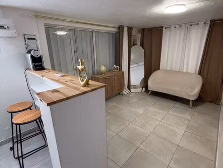 pas de porte local professionnel - clé en main