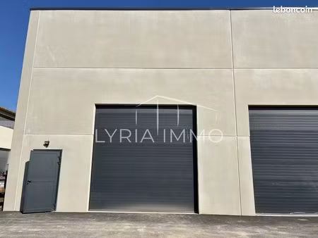 local 300 m² montauroux