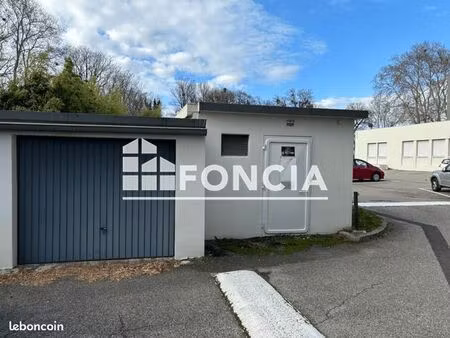 parking 10 m² bourg les valence