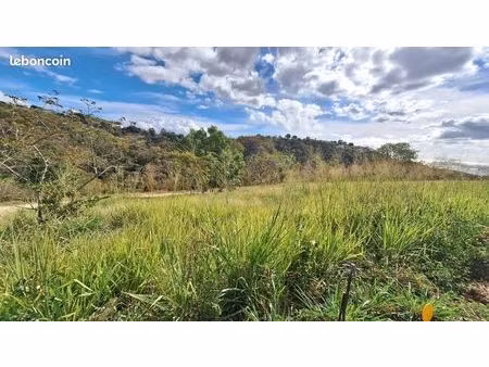 vends terrain hauteur carbet