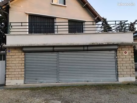 local a usage professionnel