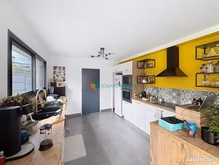 maison 10 pièces 112 m²