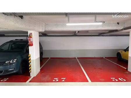 parking st-cloud gare / future métro 15