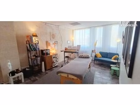 cabinet à louer à temps plein