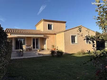 maison familiale 110m2 avec piscine - plan d'orgon  provence