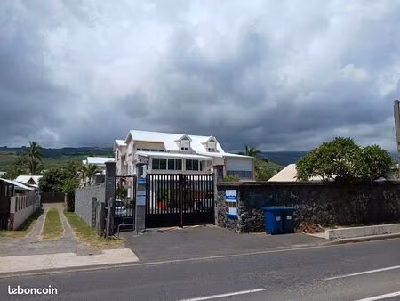 appartement t2 centre ville saline les bains