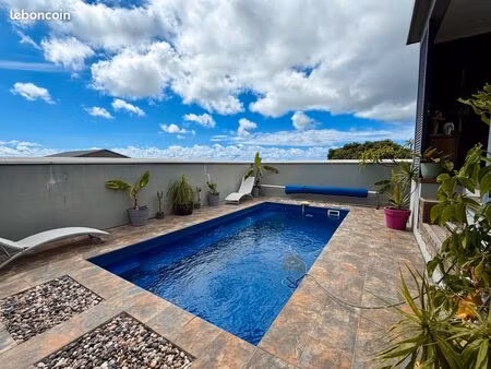 villa t5 avec piscine – la plaine saint-paul