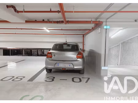 vente parking undefined m²