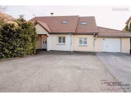 chalet 6 pièces 122 m²