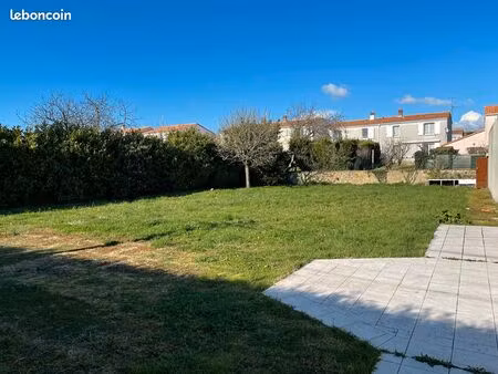 terrain 570 m² rochefort
